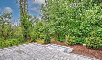 36 Old Louisquisset Pike 105, North Smithfield, RI 02896