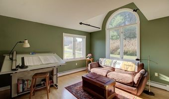 105 Brook Dr, Burlington, VT 05408