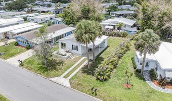 818 Thrush Cir, Barefoot Bay, FL 32976
