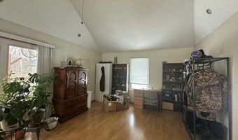 20735 Crabtree St, Chugiak, AK 99567