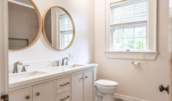 503 Carolina St, Aberdeen, NC 28315