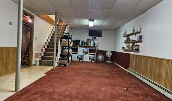 381 Birch St, Bangor, ME 04401