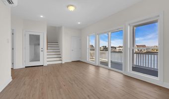 42 Carlyle Dr, Bayville, NJ 08721
