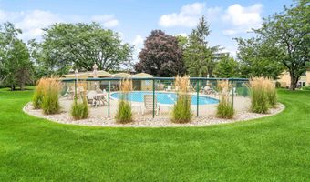 1231 W NICOLET Cir, Appleton, WI 54914
