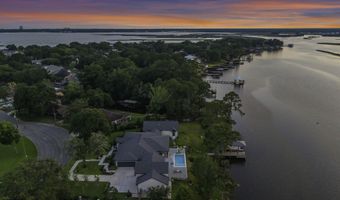 927 N Shore Dr, Biloxi, MS 39532