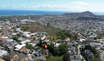 3904 Maunahilu Pl, Honolulu, HI 96816