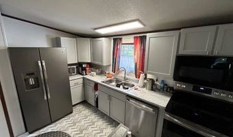 885 SANDY'S CAMP Rd, Big Sandy, TN 38221
