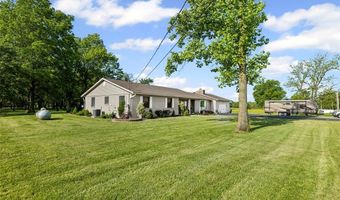 8110 Wolf Rd, Alton, IL 62002
