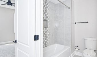 2644 E HOFFMAN St, Baltimore, MD 21213
