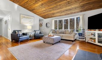 73 Airline Rd, Clinton, CT 06413