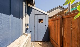 21227 Thornhill Ln, Bend, OR 97701