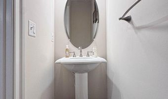 41523 CROSS CANTER Dr, Aldie, VA 20105