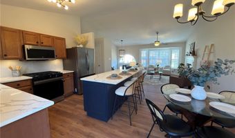 7633 Genesta St, Affton, MO 63123