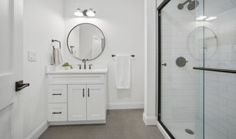 43 Oak Ridge Dr, Avon, CT 06001