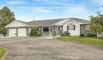 2609 Lakeview Dr, American Falls, ID 83221