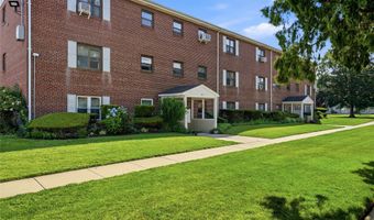 123 Park Ave B3, Amityville, NY 11701