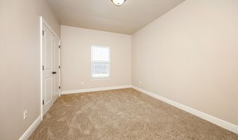 745 Champagne Dr, Biloxi, MS 39532