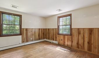 10 New Light Dr, Danbury, CT 06810