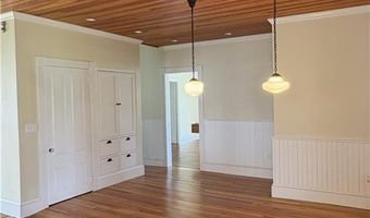 41 Walcott Ave, Jamestown, RI 02835