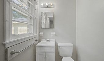 1925 W Whitney Ave, Albany, GA 31707