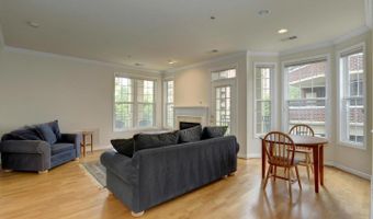 1320 N WAYNE St N 307, Arlington, VA 22201