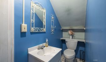 171 E State St, Athens, OH 45701