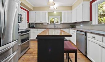 3361 Harrison Ave, Astoria, OR 97103