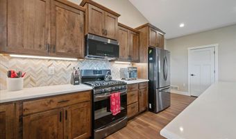 2371 SILVER GATE Way, Cheyenne, WY 82009