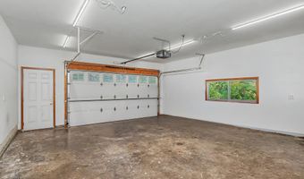 623 River Oak Dr, Ames, IA 50010