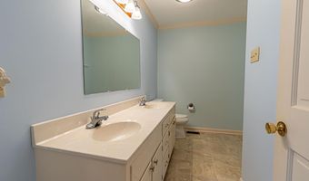 19497 Stone Mountain Rd, Abingdon, VA 24210