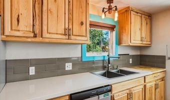 618 E 7TH St, Cheyenne, WY 82007