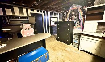 105 E Peery St, Albany, MO 64402