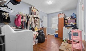 14 Parker St, Central Falls, RI 02863