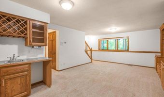 2602 Rivers Bluff Ln, Anoka, MN 55303