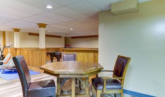 9 University Pl, Amsterdam, NY 12010