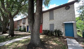 1039 N Chenango St, Angleton, TX 77515