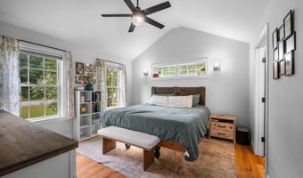 34 Crawley Falls Rd, Brentwood, NH 03833