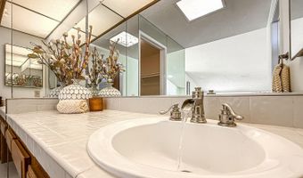 5720 Skyview Way F, Agoura Hills, CA 91301