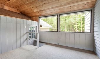 5 Austin Rd, Amherst, NH 03031