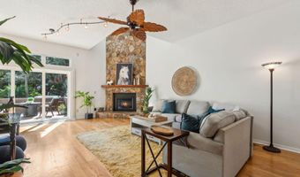 2058 BEACH Ave, Atlantic Beach, FL 32233