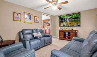 238 Lakeview Dr, Blacksburg, SC 29702