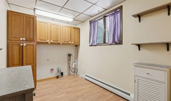 32 S V Ln, Augusta, ME 04330
