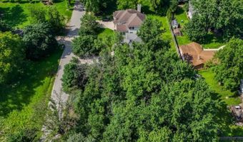 4 N Niles Ave, Addison, IL 60101
