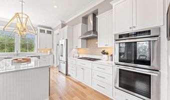 4550 Cape Island Dr, Awendaw, SC 29429