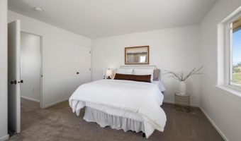 16132 E Love Ln, Benton City, WA 99320