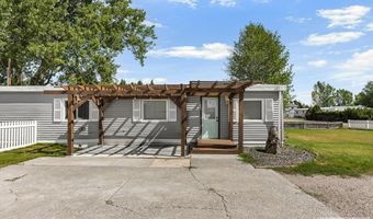 135 Parker Ave, Blackfoot, ID 83221
