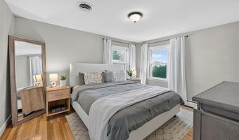44 Cliff Ave, Cranston, RI 02920