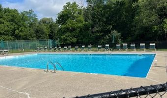 355 Mohegan Ci, Andover, NJ 07848