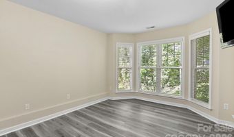 15 Kaylor Dr, Arden, NC 28704