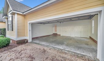 104 Westlake Cir, Americus, GA 31709